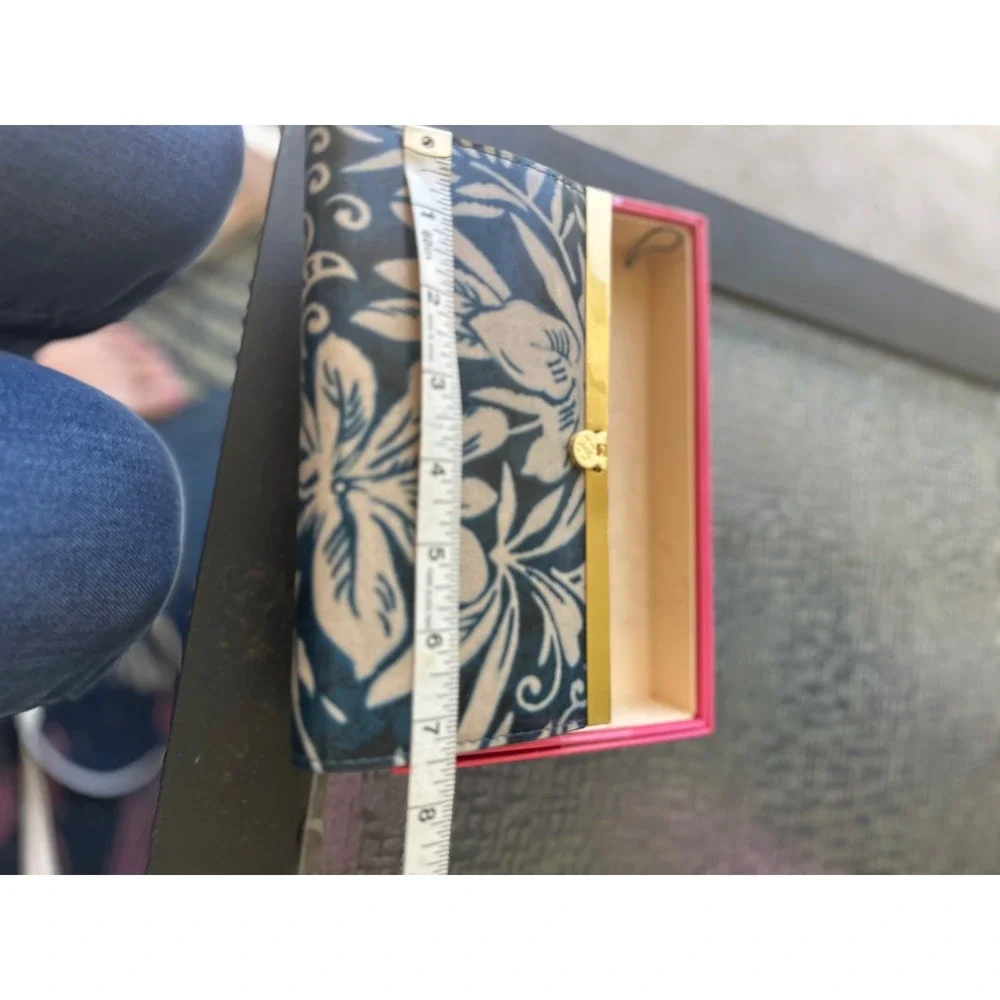 Patricia Nash Teal Floral‎ Leather Frame Wallet RFID 10 Card Slots NIB
